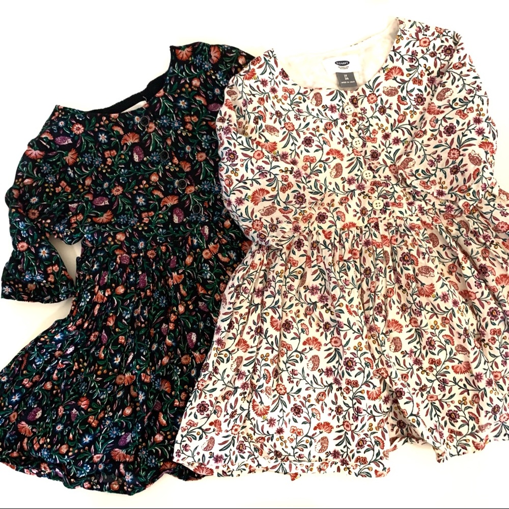 SOLD/ 2 cream and black dresses Old Navy 2T